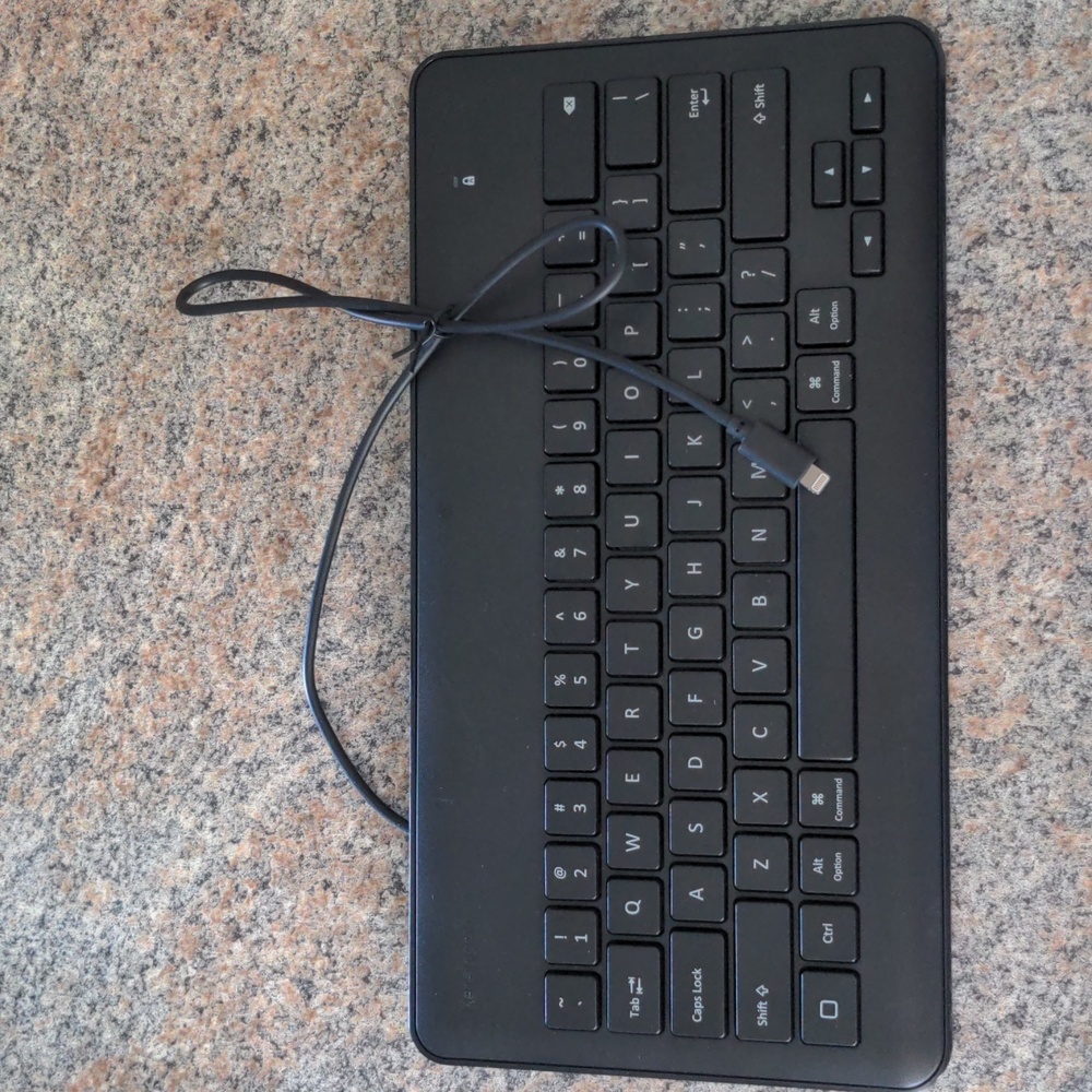 Kensington Wired Keyboard with Lightning Connector iPad
